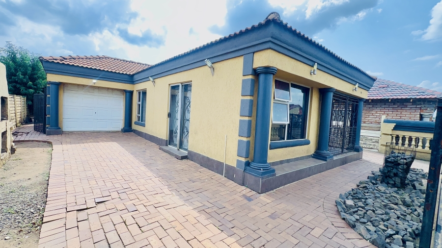 2 Bedroom Property for Sale in New Payneville Gauteng