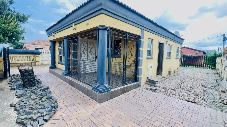 2 Bedroom Property for Sale in New Payneville Gauteng