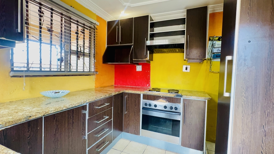 2 Bedroom Property for Sale in New Payneville Gauteng