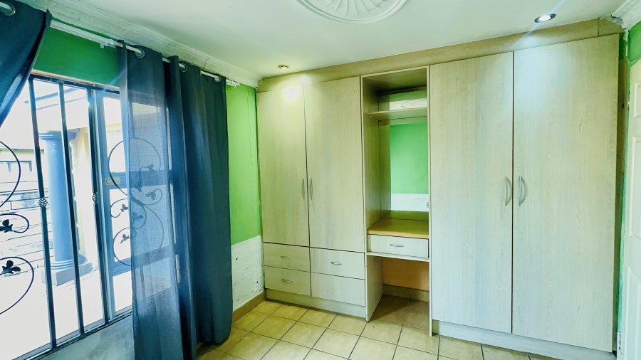 2 Bedroom Property for Sale in New Payneville Gauteng