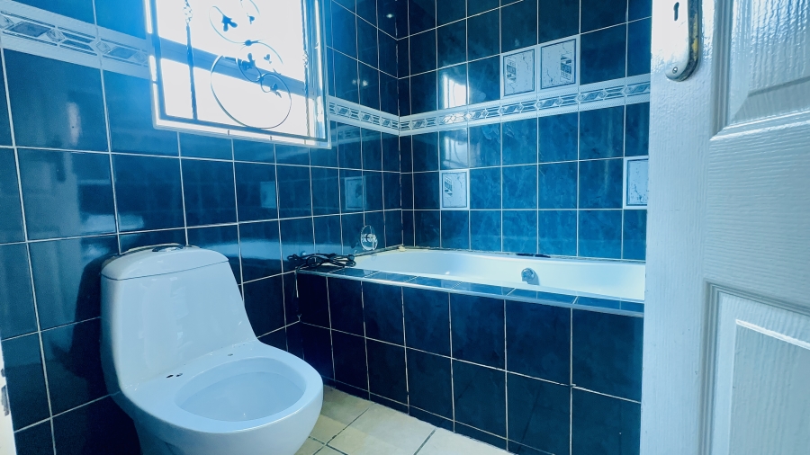 2 Bedroom Property for Sale in New Payneville Gauteng