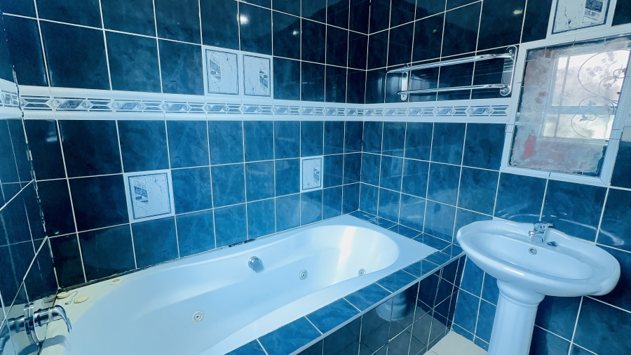 2 Bedroom Property for Sale in New Payneville Gauteng