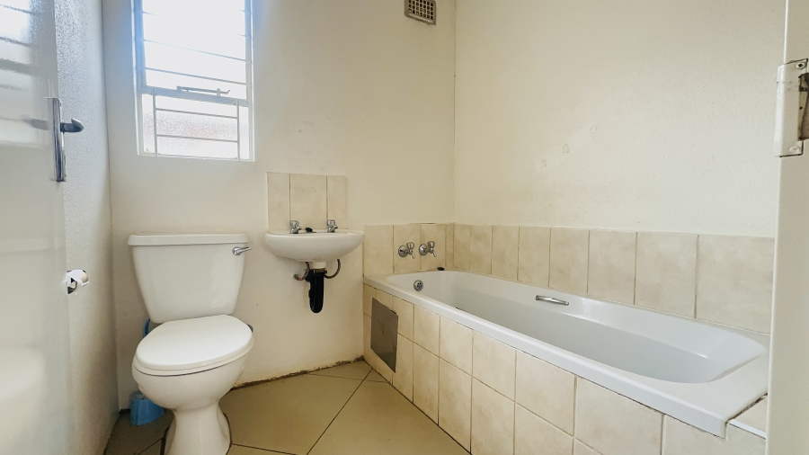 2 Bedroom Property for Sale in Salfin Gauteng