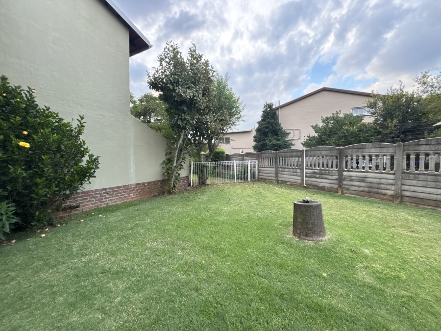 3 Bedroom Property for Sale in Farrarmere Gauteng