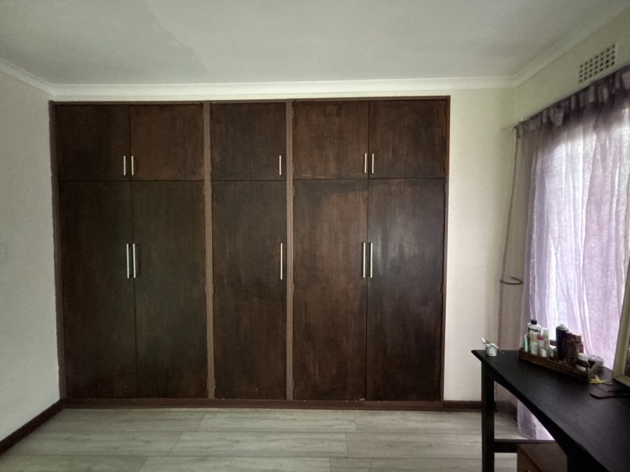 3 Bedroom Property for Sale in Farrarmere Gauteng