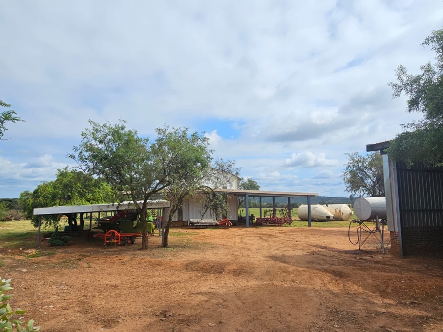 Commercial Property for Sale in Byenespoort Gauteng