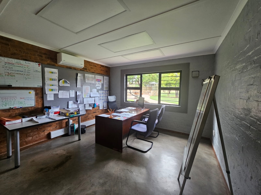 Commercial Property for Sale in Byenespoort Gauteng