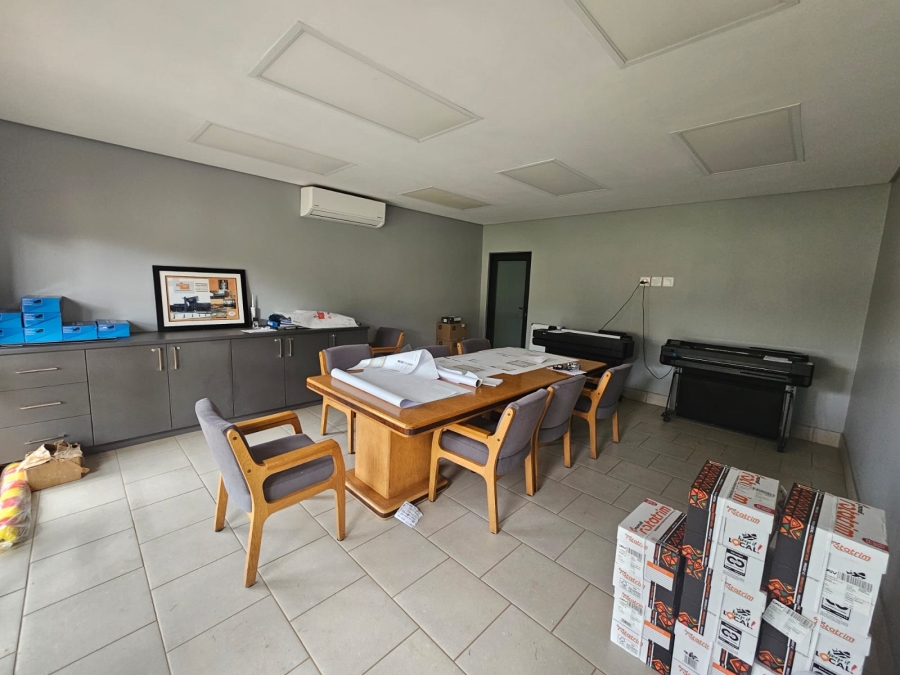 Commercial Property for Sale in Byenespoort Gauteng