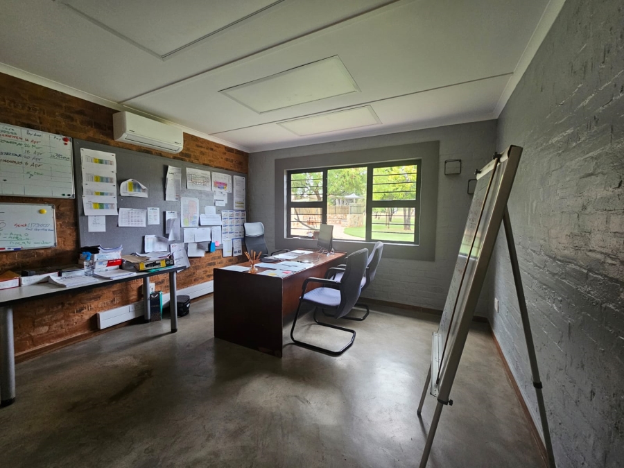 Commercial Property for Sale in Byenespoort Gauteng