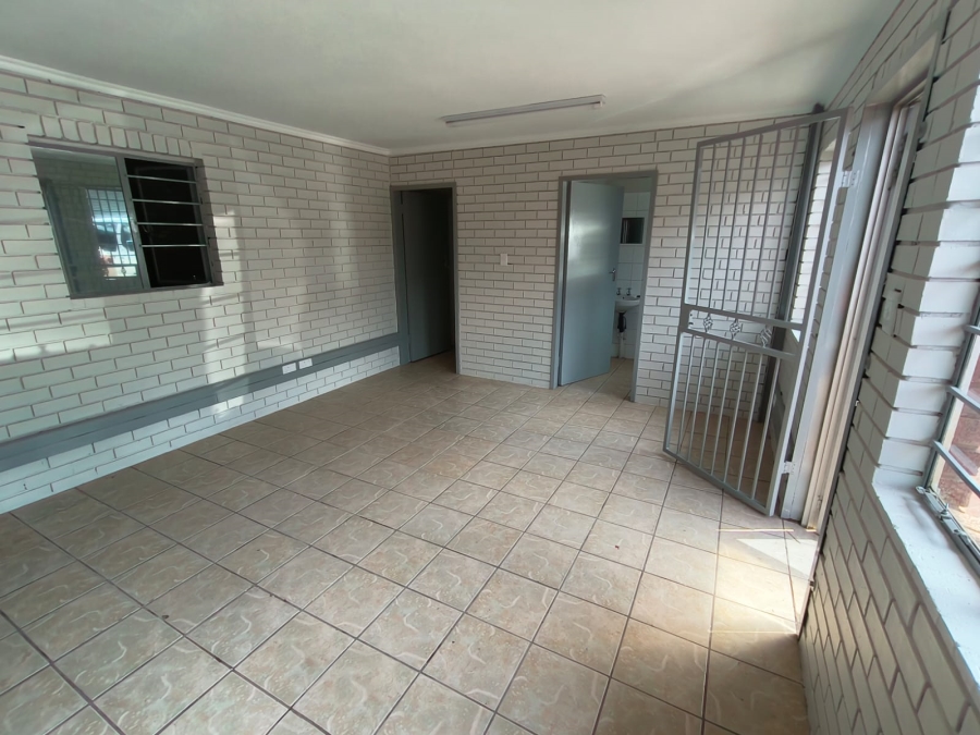 To Let commercial Property for Rent in Hennopspark Gauteng