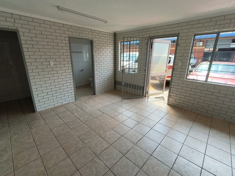 To Let commercial Property for Rent in Hennopspark Gauteng