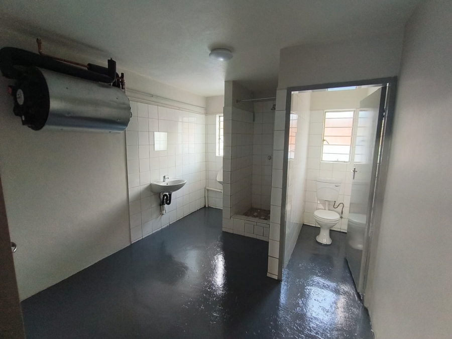 To Let commercial Property for Rent in Hennopspark Gauteng