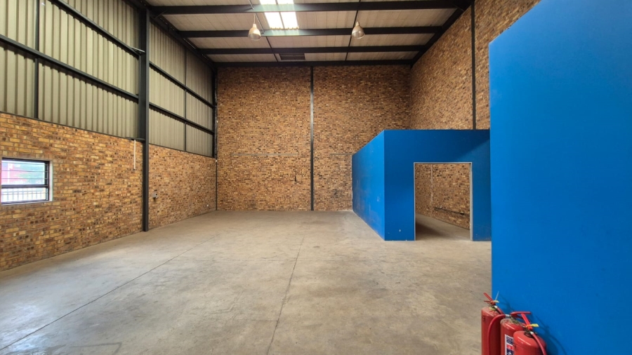 To Let Commercial Property for Rent in N4 Gateway Industrial Park Gauteng