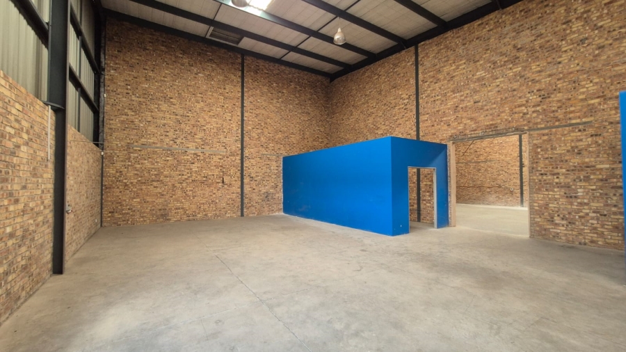 To Let Commercial Property for Rent in N4 Gateway Industrial Park Gauteng