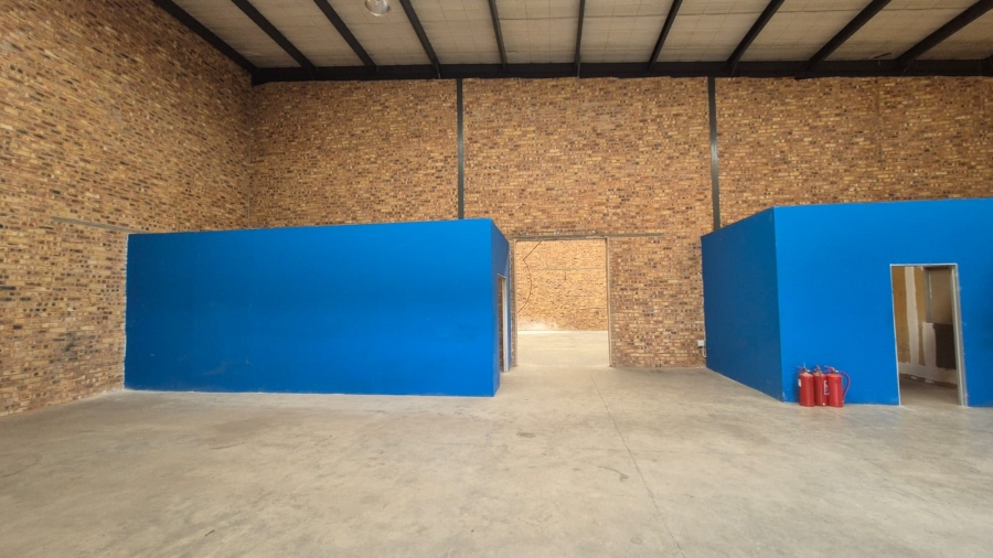 To Let Commercial Property for Rent in N4 Gateway Industrial Park Gauteng