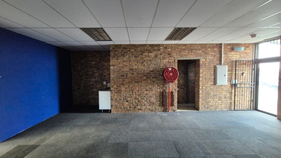 To Let Commercial Property for Rent in N4 Gateway Industrial Park Gauteng