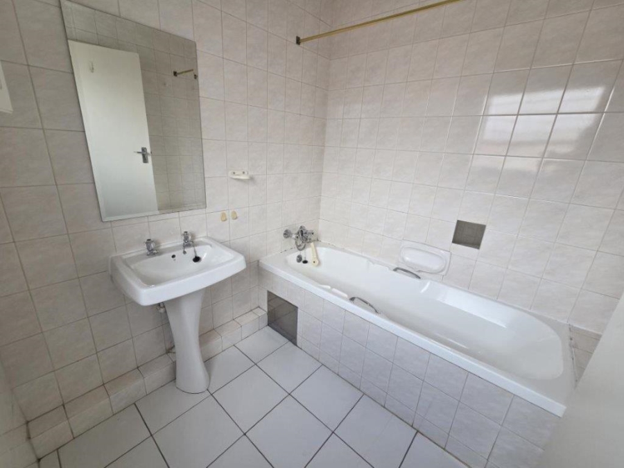 3 Bedroom Property for Sale in Marais Steyn Park Gauteng