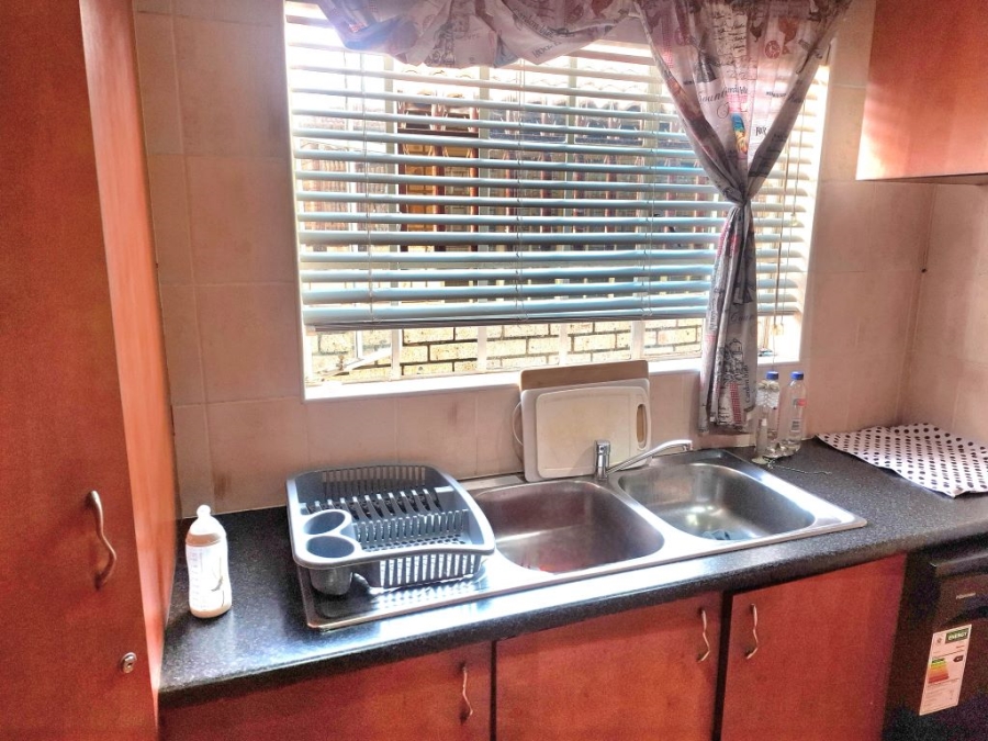 3 Bedroom Property for Sale in Eike Park Gauteng