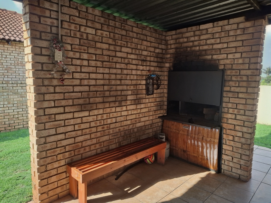3 Bedroom Property for Sale in Eike Park Gauteng
