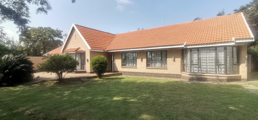 4 Bedroom Property for Sale in Brackenhurst Gauteng
