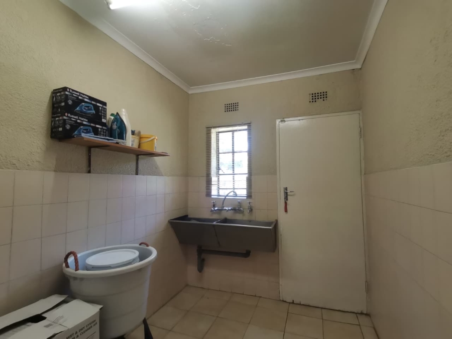 4 Bedroom Property for Sale in Brackenhurst Gauteng