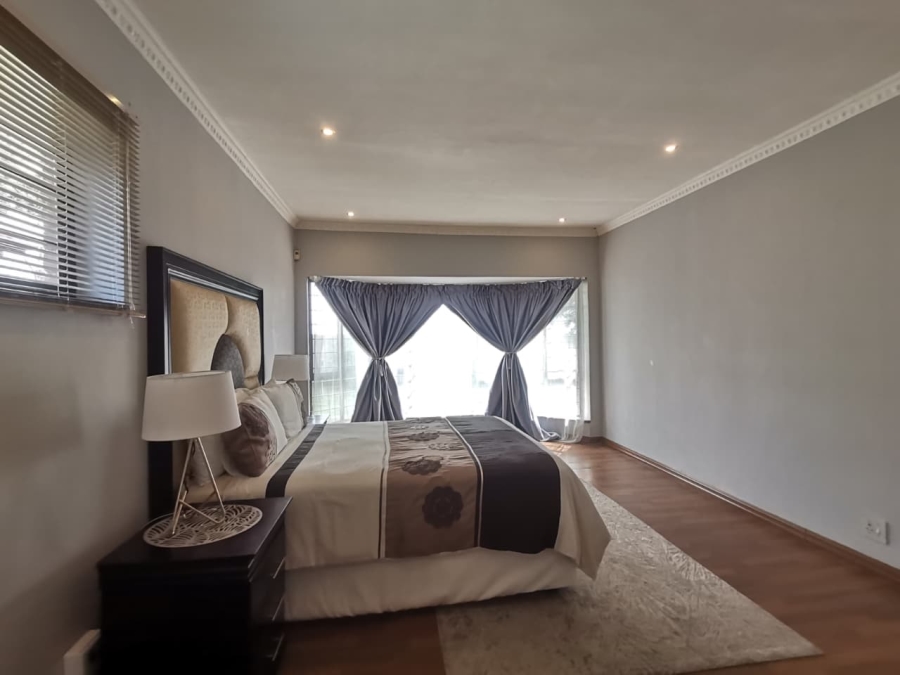 4 Bedroom Property for Sale in Brackenhurst Gauteng