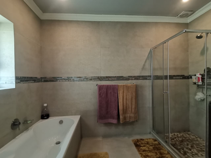 4 Bedroom Property for Sale in Brackenhurst Gauteng