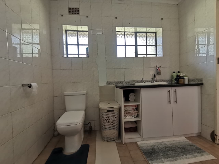 4 Bedroom Property for Sale in Brackenhurst Gauteng