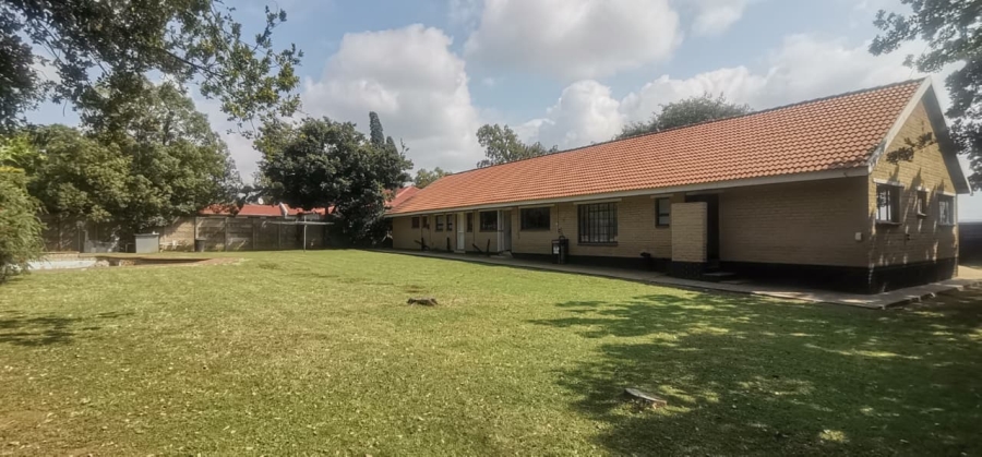 4 Bedroom Property for Sale in Brackenhurst Gauteng