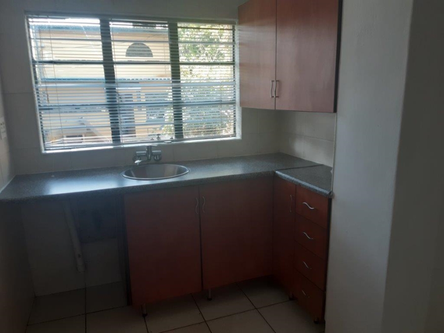 1 Bedroom Property for Sale in Kensington Gauteng