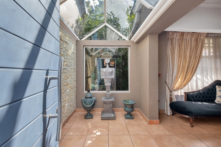 3 Bedroom Property for Sale in Emmarentia Gauteng