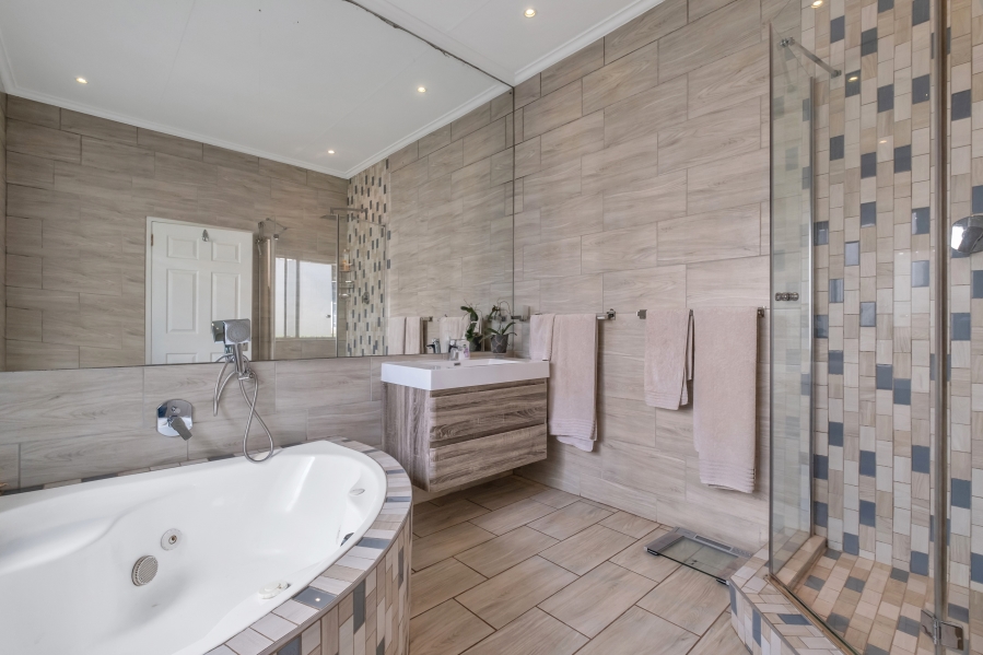 3 Bedroom Property for Sale in Emmarentia Gauteng