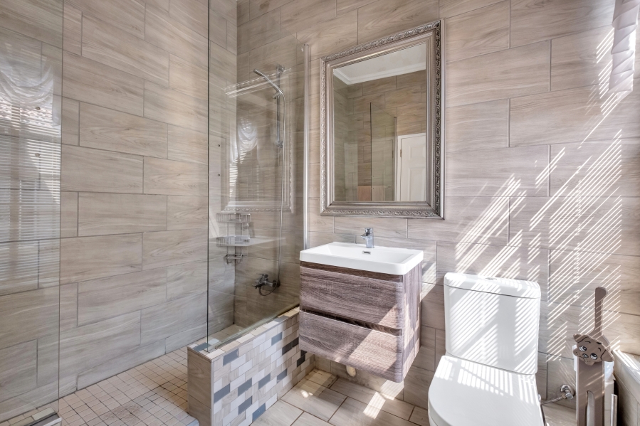 3 Bedroom Property for Sale in Emmarentia Gauteng