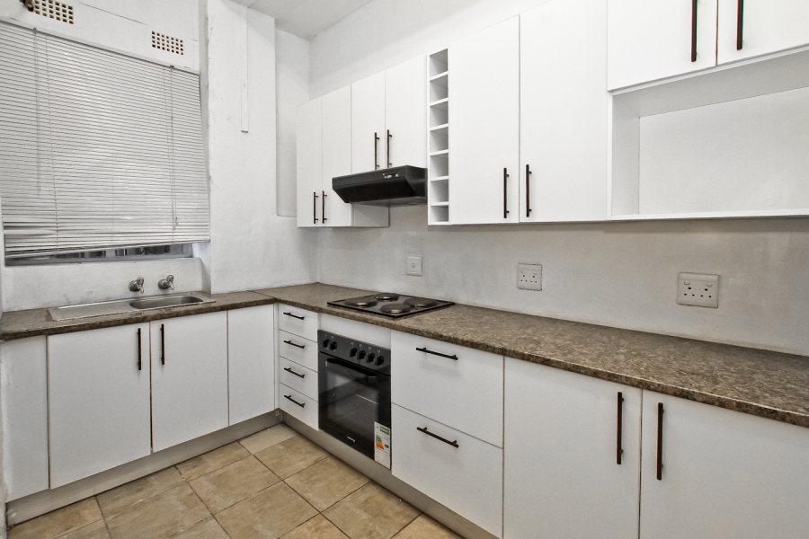 1 Bedroom Property for Sale in Cyrildene Gauteng