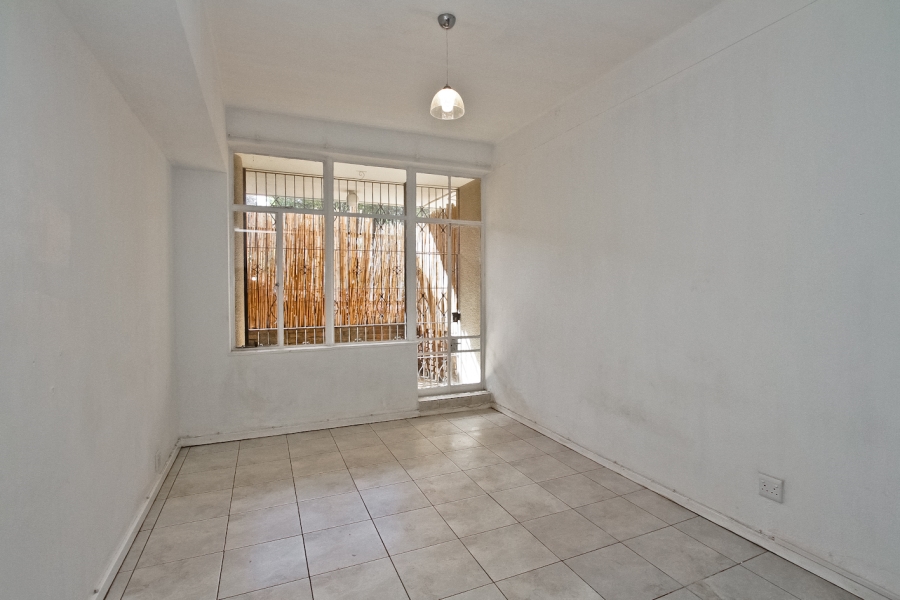 1 Bedroom Property for Sale in Cyrildene Gauteng