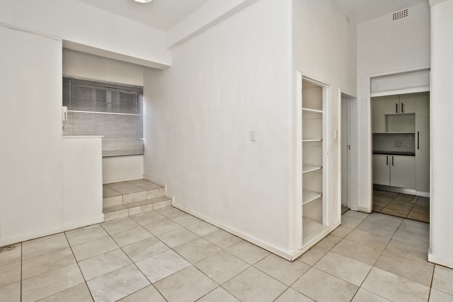 1 Bedroom Property for Sale in Cyrildene Gauteng