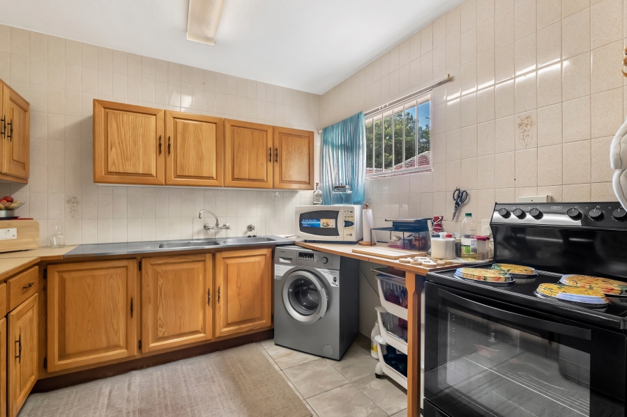 2 Bedroom Property for Sale in Linden Gauteng