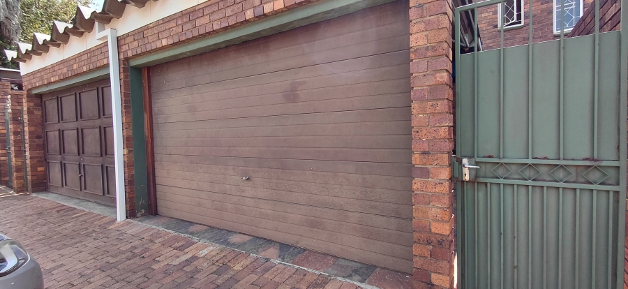 2 Bedroom Property for Sale in Benoni Central Gauteng