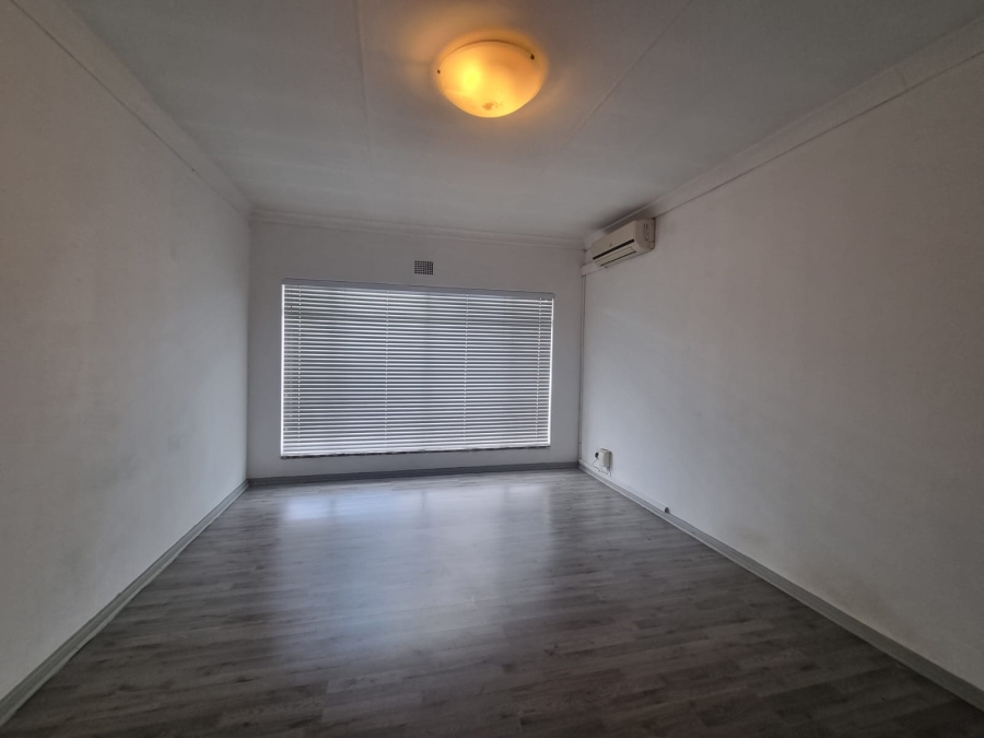 To Let 3 Bedroom Property for Rent in Risiville Gauteng