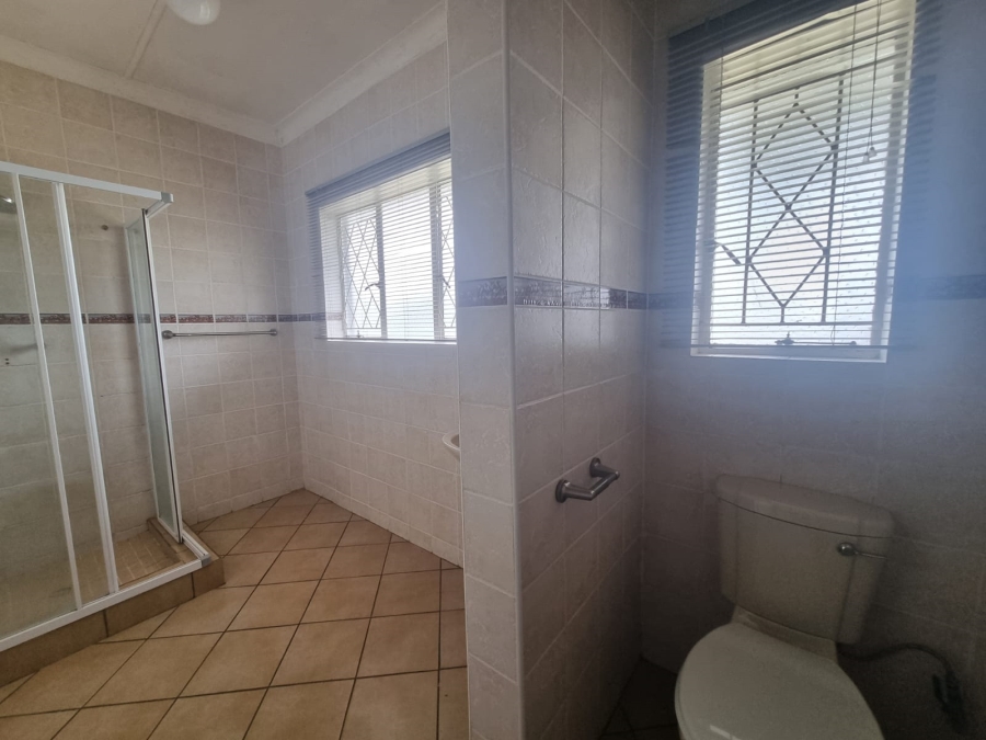 To Let 3 Bedroom Property for Rent in Risiville Gauteng