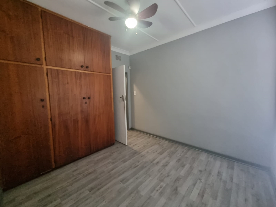 To Let 3 Bedroom Property for Rent in Risiville Gauteng