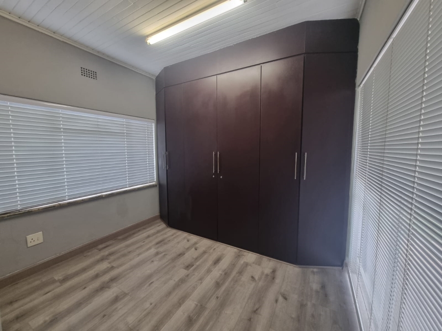 To Let 3 Bedroom Property for Rent in Risiville Gauteng