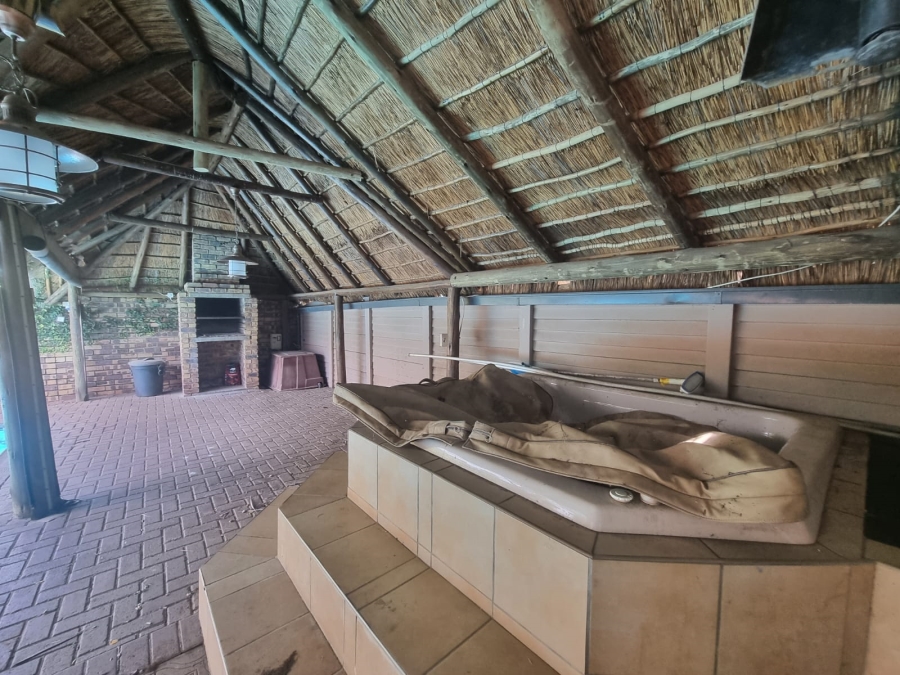 To Let 3 Bedroom Property for Rent in Risiville Gauteng