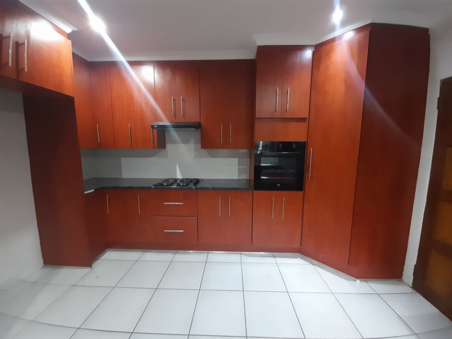 To Let 3 Bedroom Property for Rent in Kookrus Gauteng