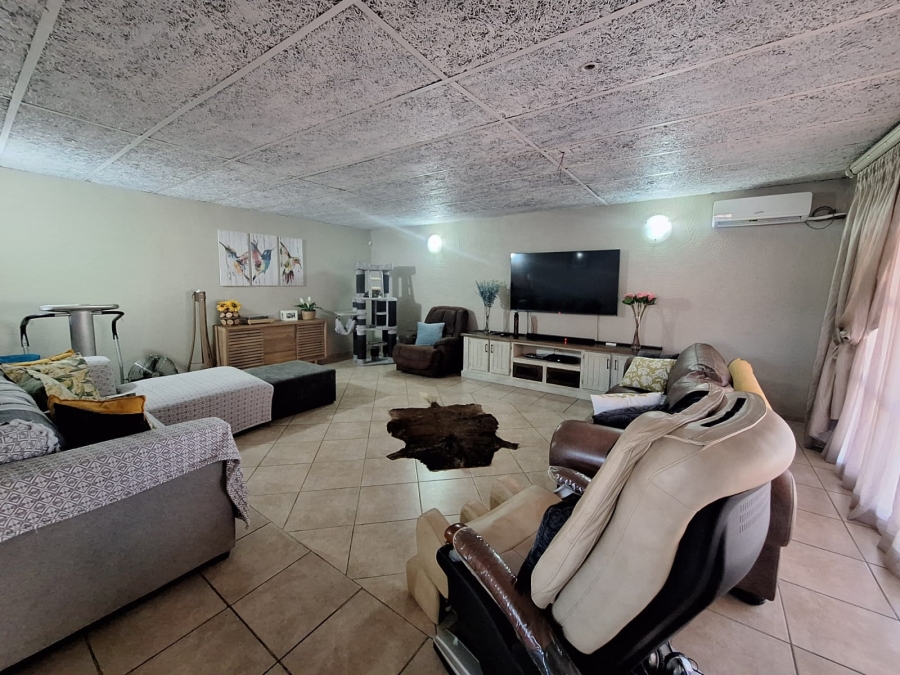 3 Bedroom Property for Sale in Rensburg Gauteng