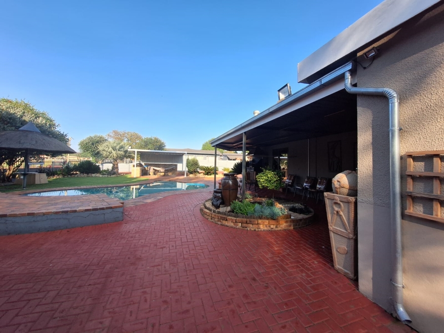 3 Bedroom Property for Sale in Rensburg Gauteng