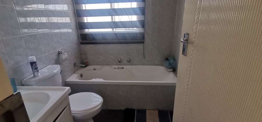 3 Bedroom Property for Sale in Jordaan Park Gauteng