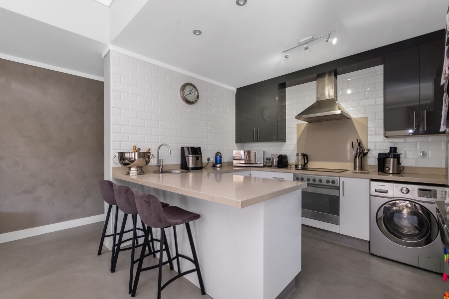 2 Bedroom Property for Sale in Fourways Gauteng
