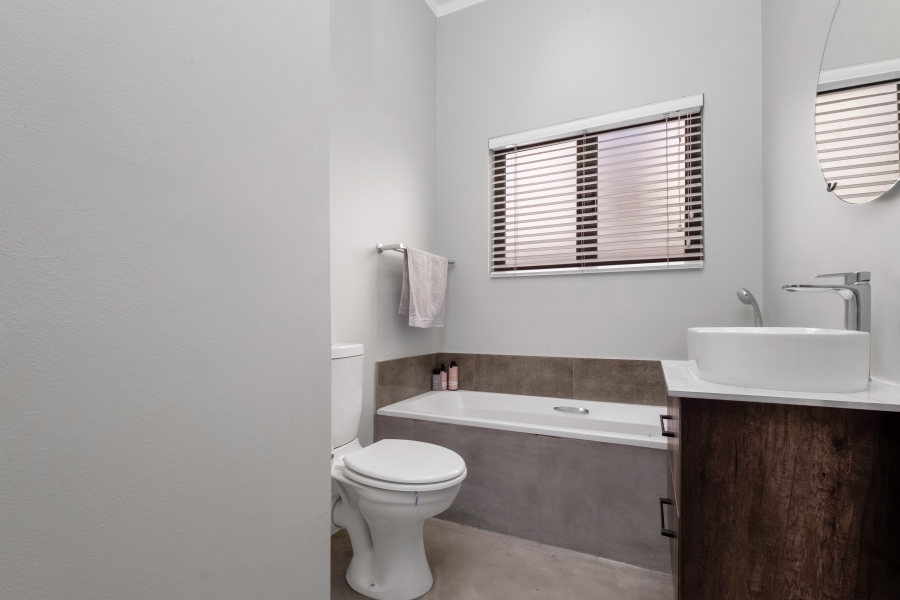 2 Bedroom Property for Sale in Fourways Gauteng