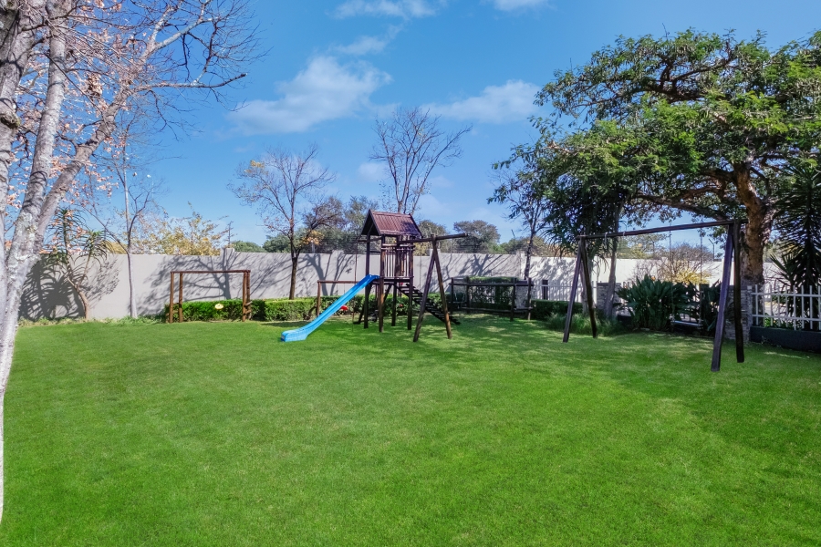 2 Bedroom Property for Sale in Fourways Gauteng